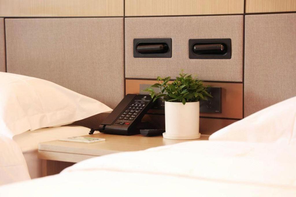 Greentree Inn Suzhou Industrial Zone Yangcheng Lake Weiting Mong Kok Express Hotel Buitenkant foto