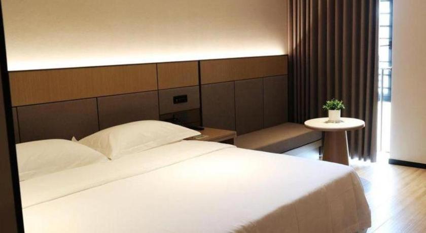 Greentree Inn Suzhou Industrial Zone Yangcheng Lake Weiting Mong Kok Express Hotel Buitenkant foto