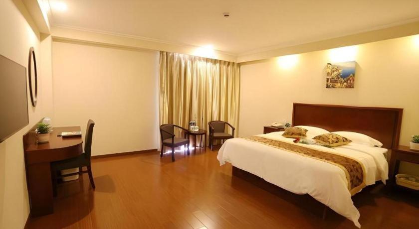 Greentree Inn Suzhou Industrial Zone Yangcheng Lake Weiting Mong Kok Express Hotel Buitenkant foto