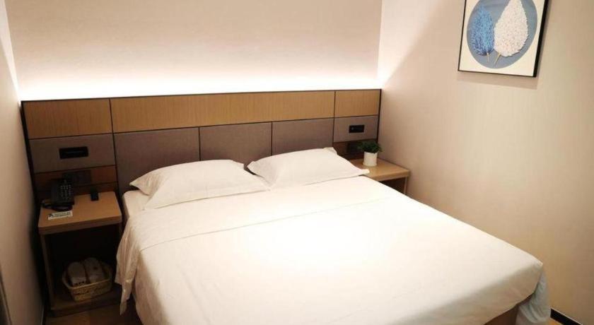 Greentree Inn Suzhou Industrial Zone Yangcheng Lake Weiting Mong Kok Express Hotel Buitenkant foto