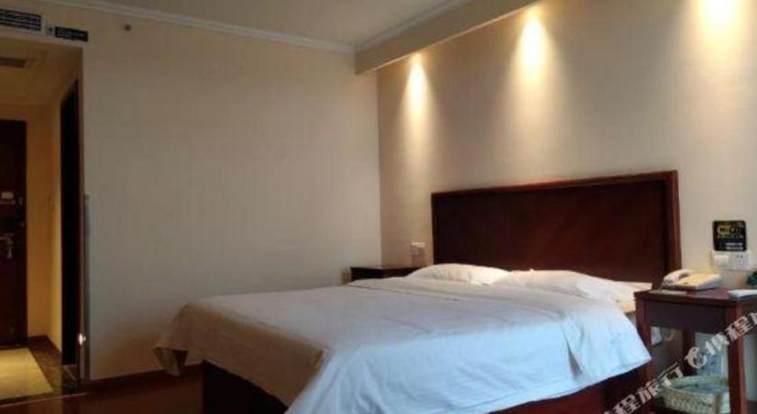 Greentree Inn Suzhou Industrial Zone Yangcheng Lake Weiting Mong Kok Express Hotel Buitenkant foto