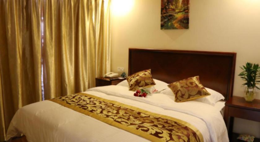 Greentree Inn Suzhou Industrial Zone Yangcheng Lake Weiting Mong Kok Express Hotel Buitenkant foto